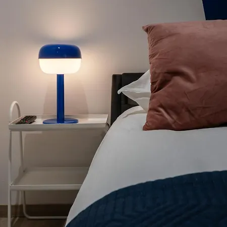 Les Stins - Climatises - Centre Apartament *