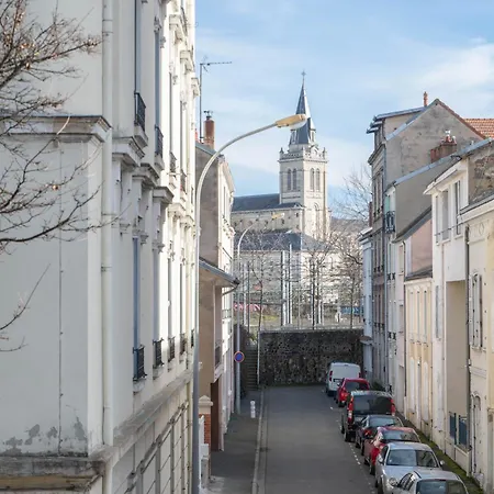 Les Stins - Climatisés - Centre *
