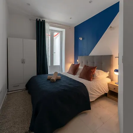 Les Stins - Climatises - Centre Apartament *