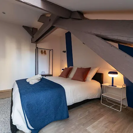 Les Stins - Climatises - Centre شقة *