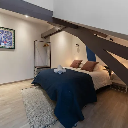 Les Stins - Climatises - Centre شقة *