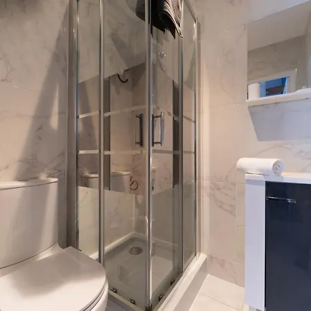 Les Stins - Climatises - Centre *